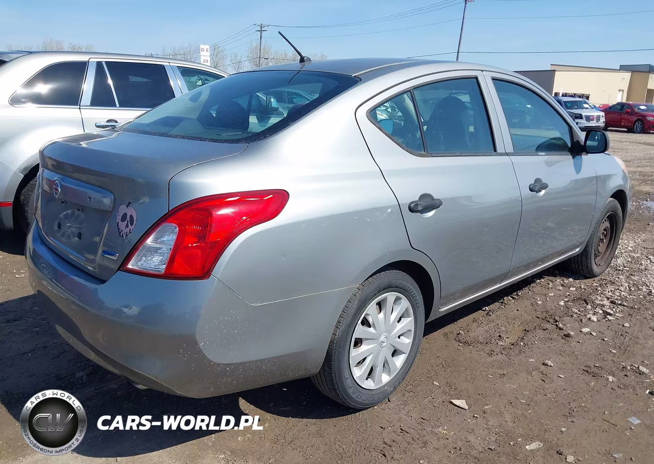 2014 Nissan Versa 1.6 S VIN:3N1CN7AP4EL840685 - 4