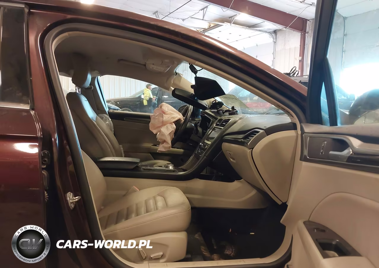 2019 Ford Fusion Hybrid Sel VIN:3FA6P0MU0KR259082 - 5