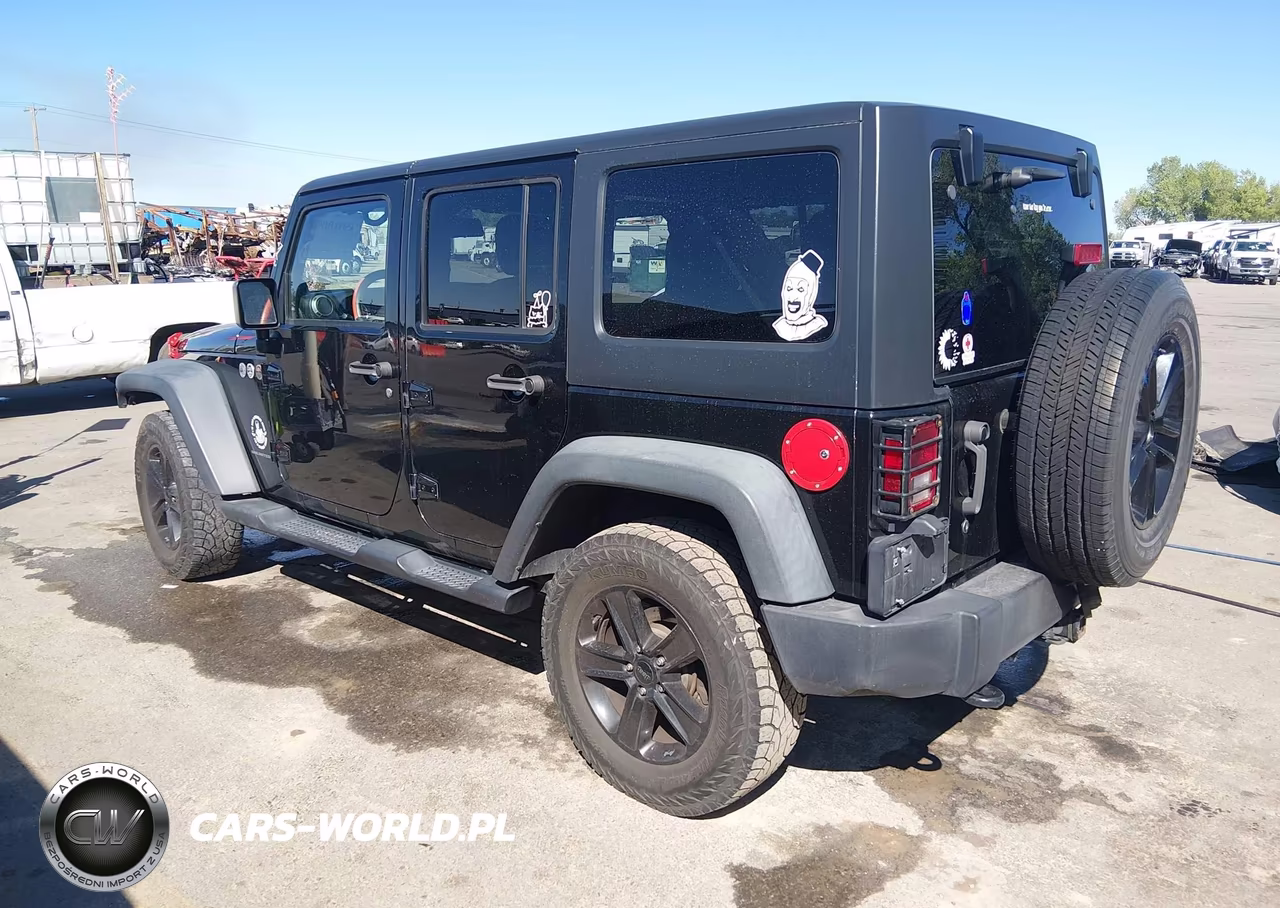2014 Jeep Wrangler Unlimited Sport VIN:1C4BJWDG9EL211896 - 3