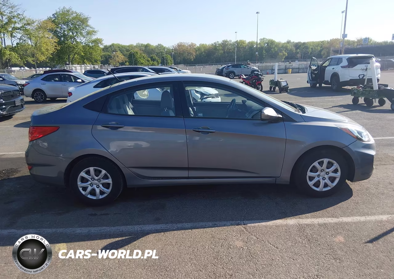 2014 Hyundai Accent Gls VIN:KMHCT4AEXEU701372 - 13