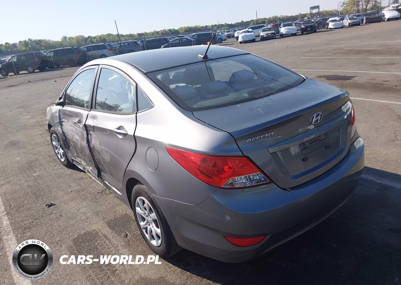 2014 Hyundai Accent Gls VIN:KMHCT4AEXEU701372 - 3