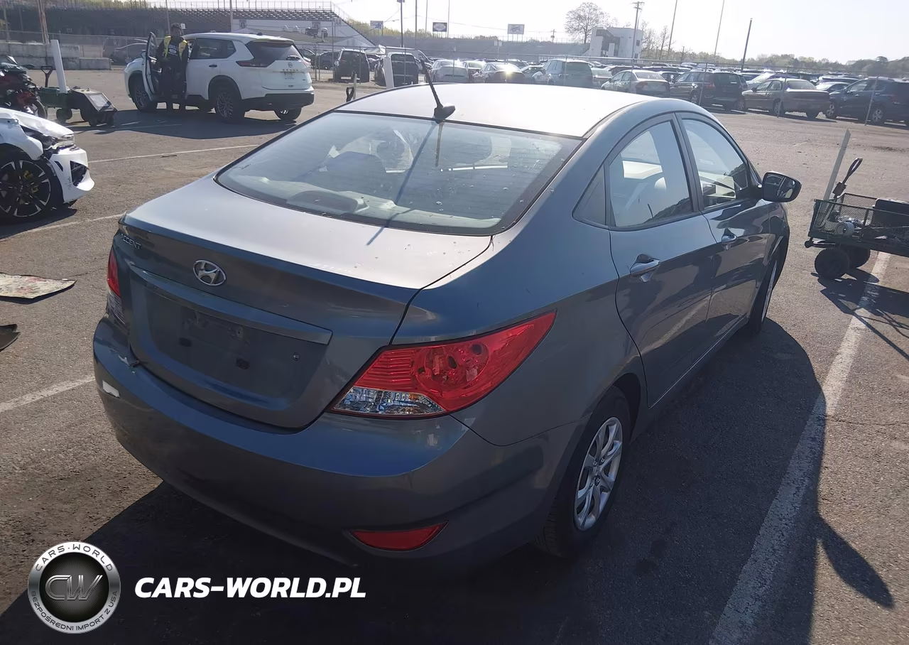2014 Hyundai Accent Gls VIN:KMHCT4AEXEU701372 - 4