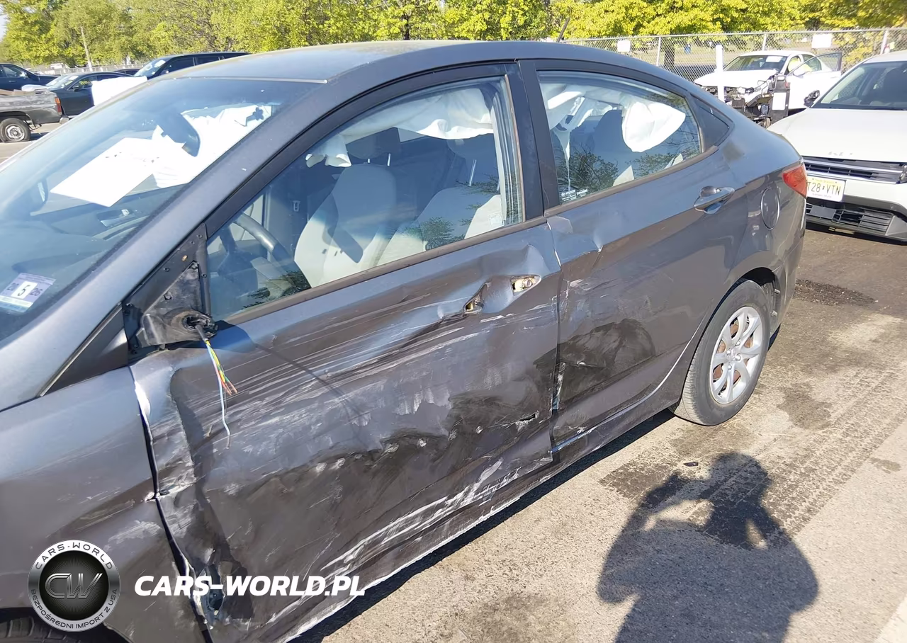 2014 Hyundai Accent Gls VIN:KMHCT4AEXEU701372 - 6