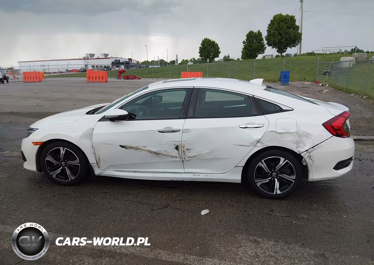 2016 Honda Civic Touring VIN:19XFC1F92GE017249 - 14