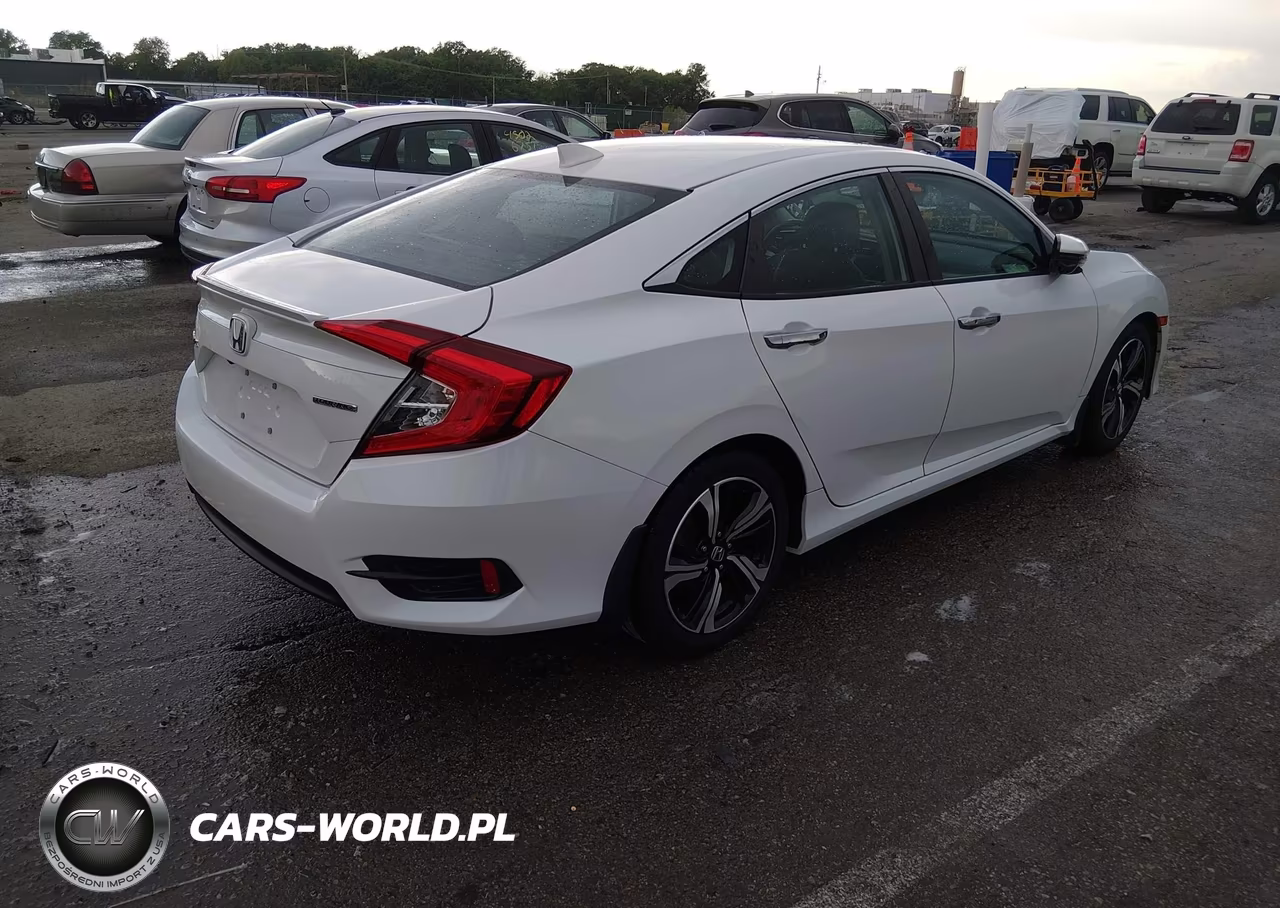2016 Honda Civic Touring VIN:19XFC1F92GE017249 - 4