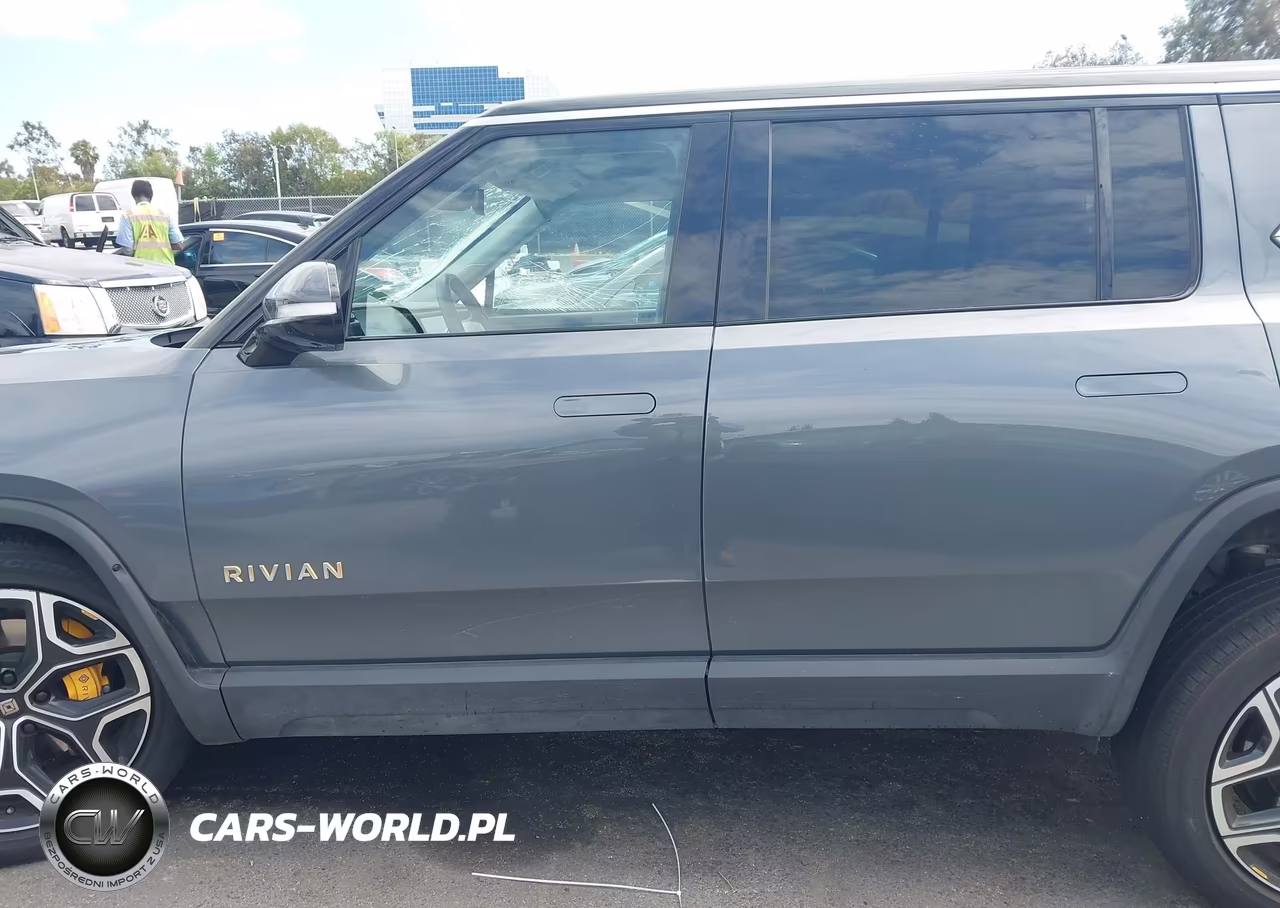 2023 Rivian R1S Launch Edition VIN:7PDSGABL7PN007583 - 14