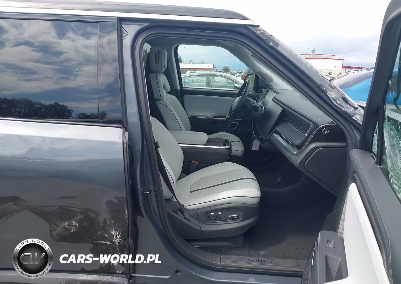 2023 Rivian R1S Launch Edition VIN:7PDSGABL7PN007583 - 5