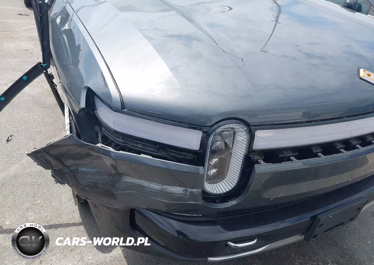 2023 Rivian R1S Launch Edition VIN:7PDSGABL7PN007583 - 6