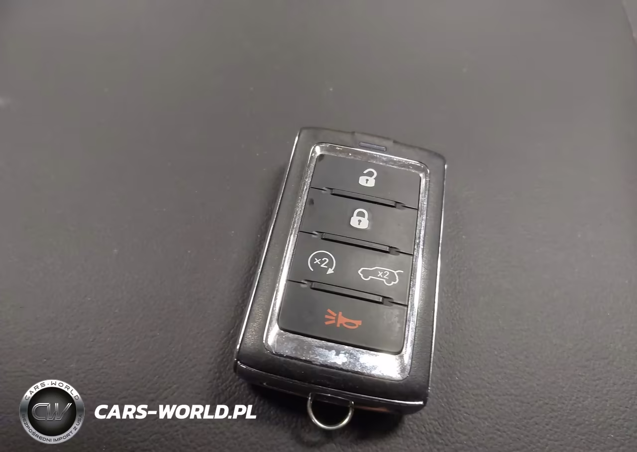 2023 Jeep Grand Cherokee Overland 4X4 VIN:1C4RJHDG8PC594209 - 11