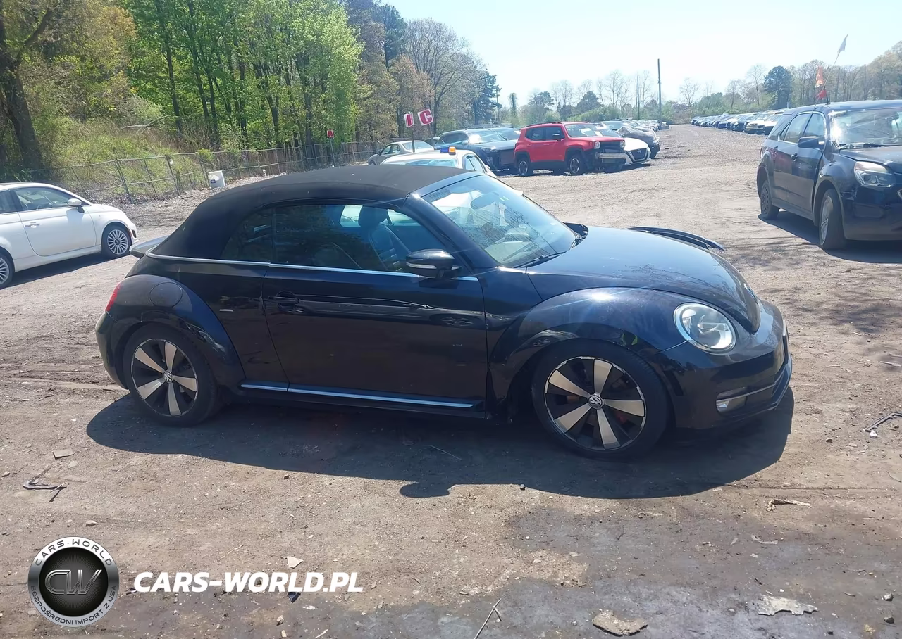 2013 Volkswagen Beetle Turbo VIN:3VW8A7ATXDM811337 - 13