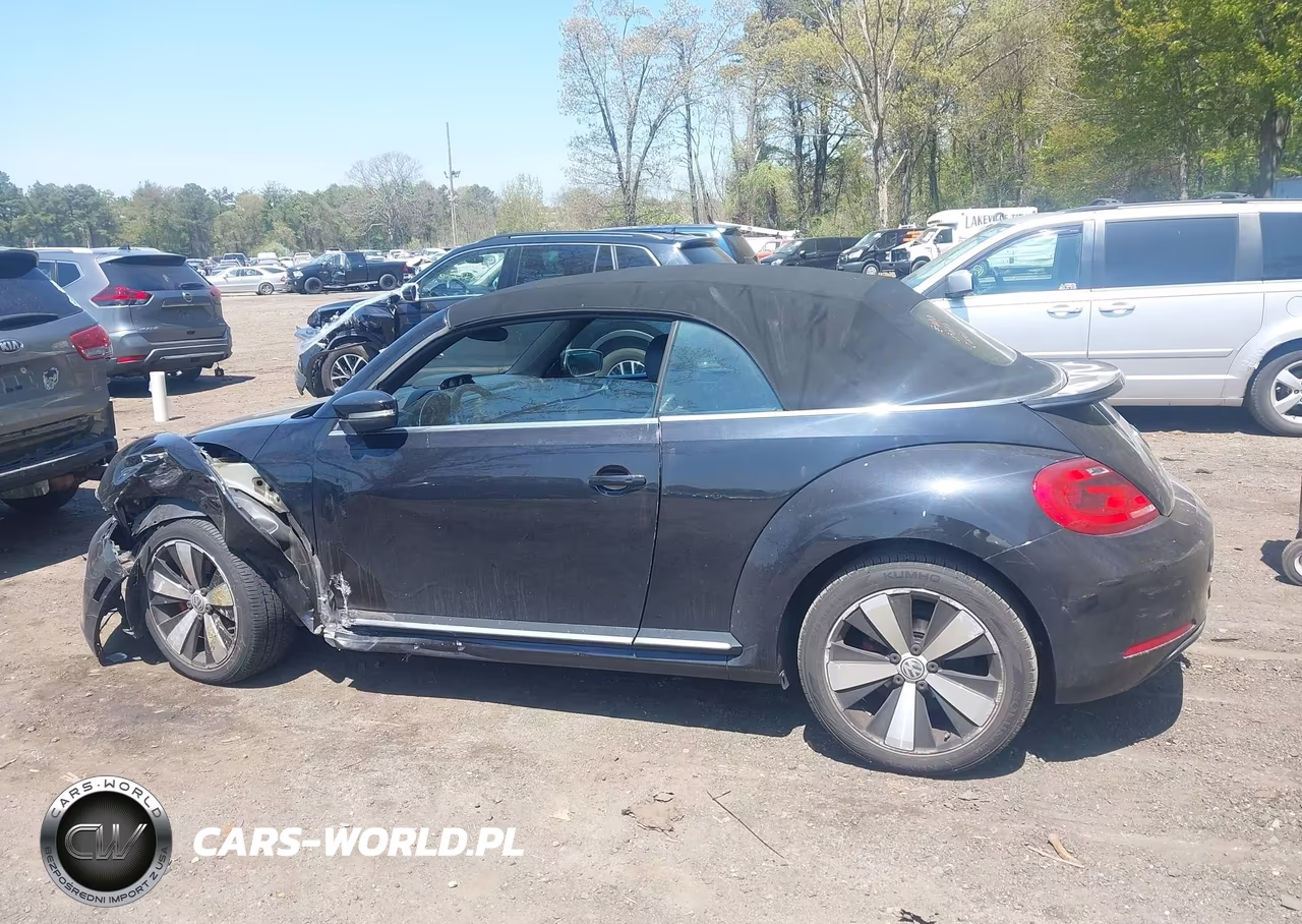 2013 Volkswagen Beetle Turbo VIN:3VW8A7ATXDM811337 - 14