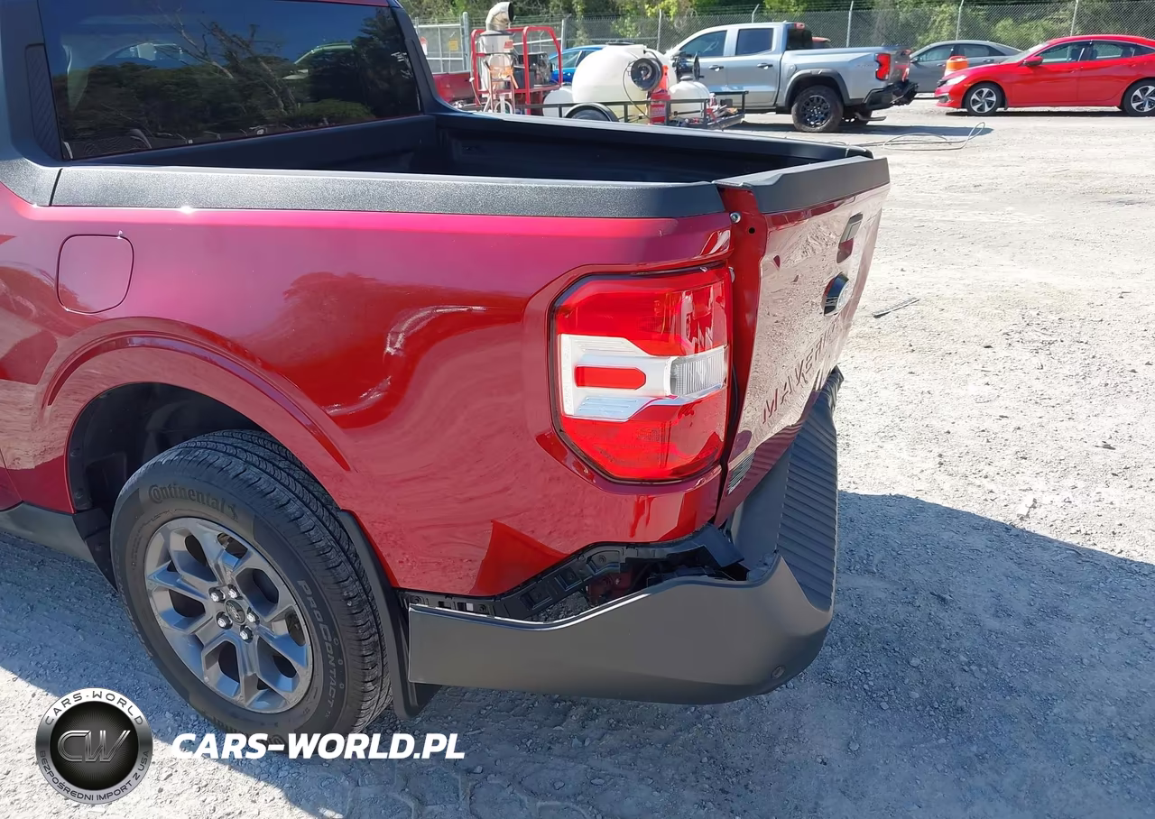 2025 Ford Maverick Xlt VIN:3FTTW8JA8SRA17083 - 18
