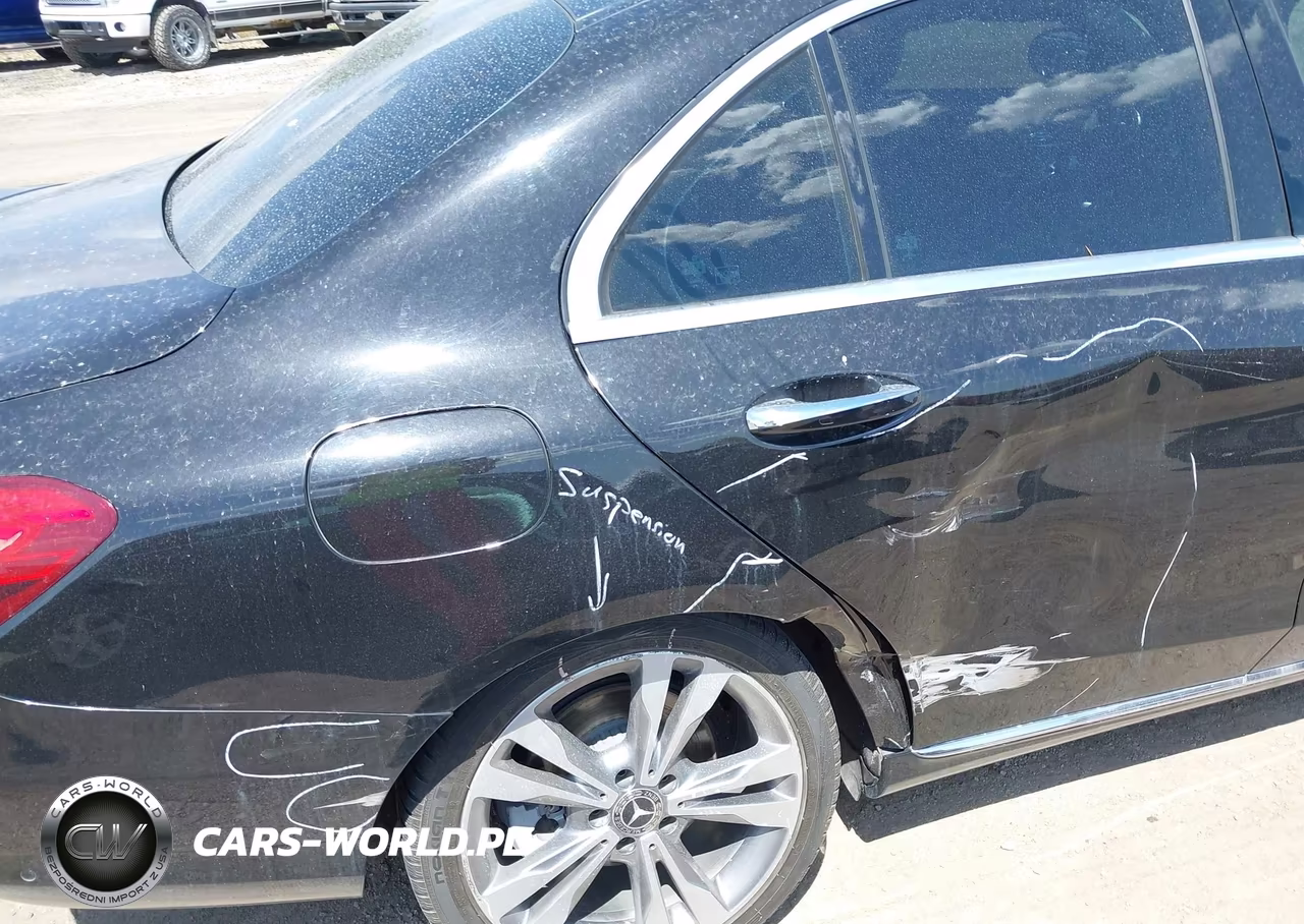 2018 Mercedes-Benz C 300 4Matic VIN:WDDWF4KB5JR408365 - 18