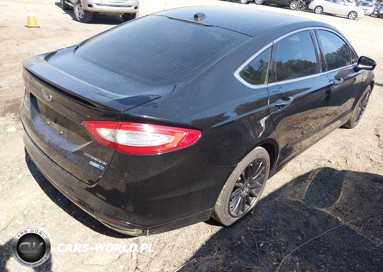 2016 Ford Fusion Titanium VIN:3FA6P0D94GR309663 - 4