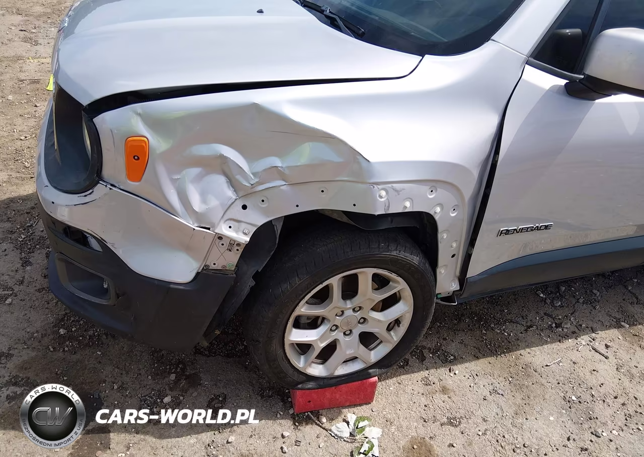 2017 Jeep Renegade Latitude 4X4 VIN:ZACCJBBB0HPF96334 - 6
