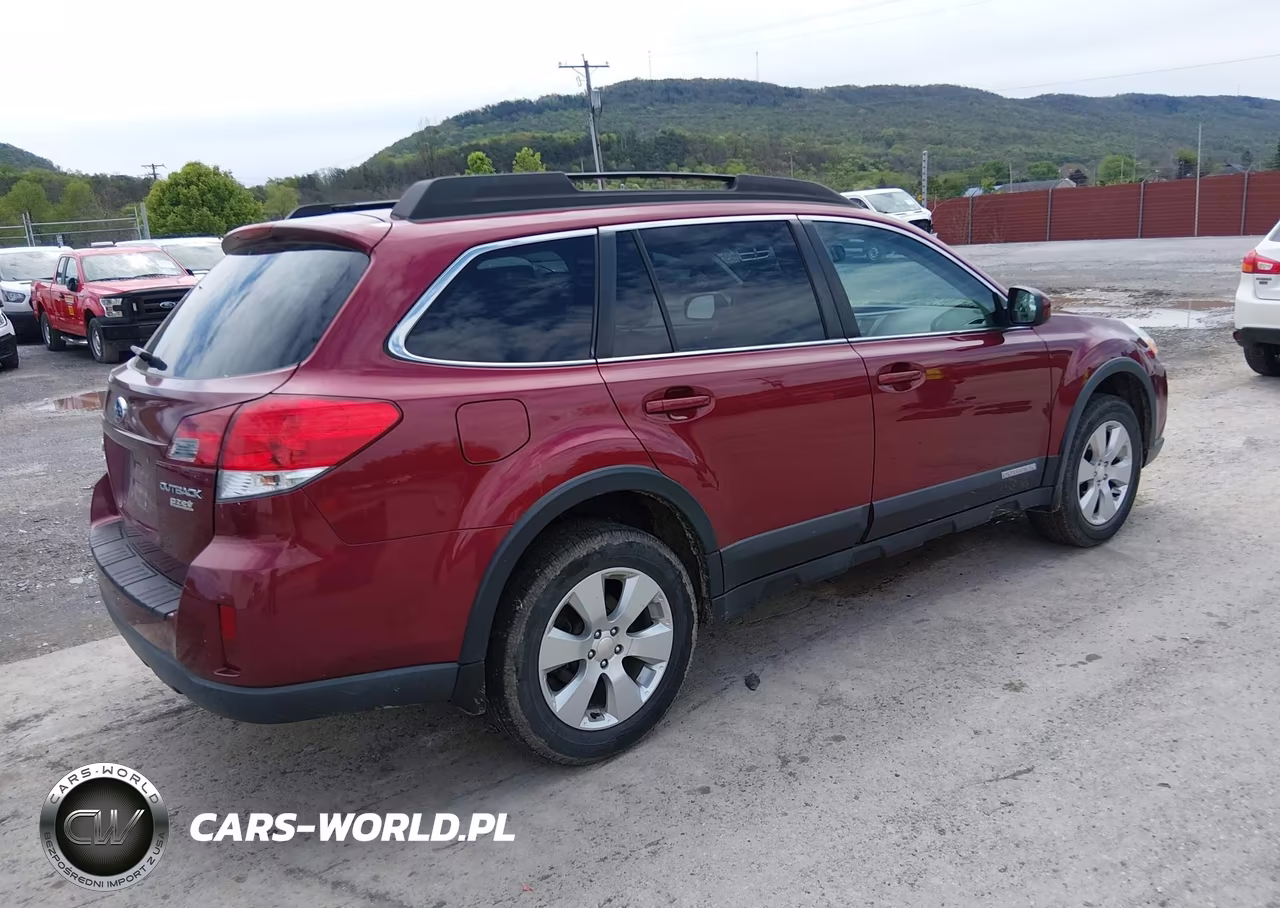 2011 Subaru Outback 2.5I Premium VIN:4S4BRBGC2B1328152 - 4