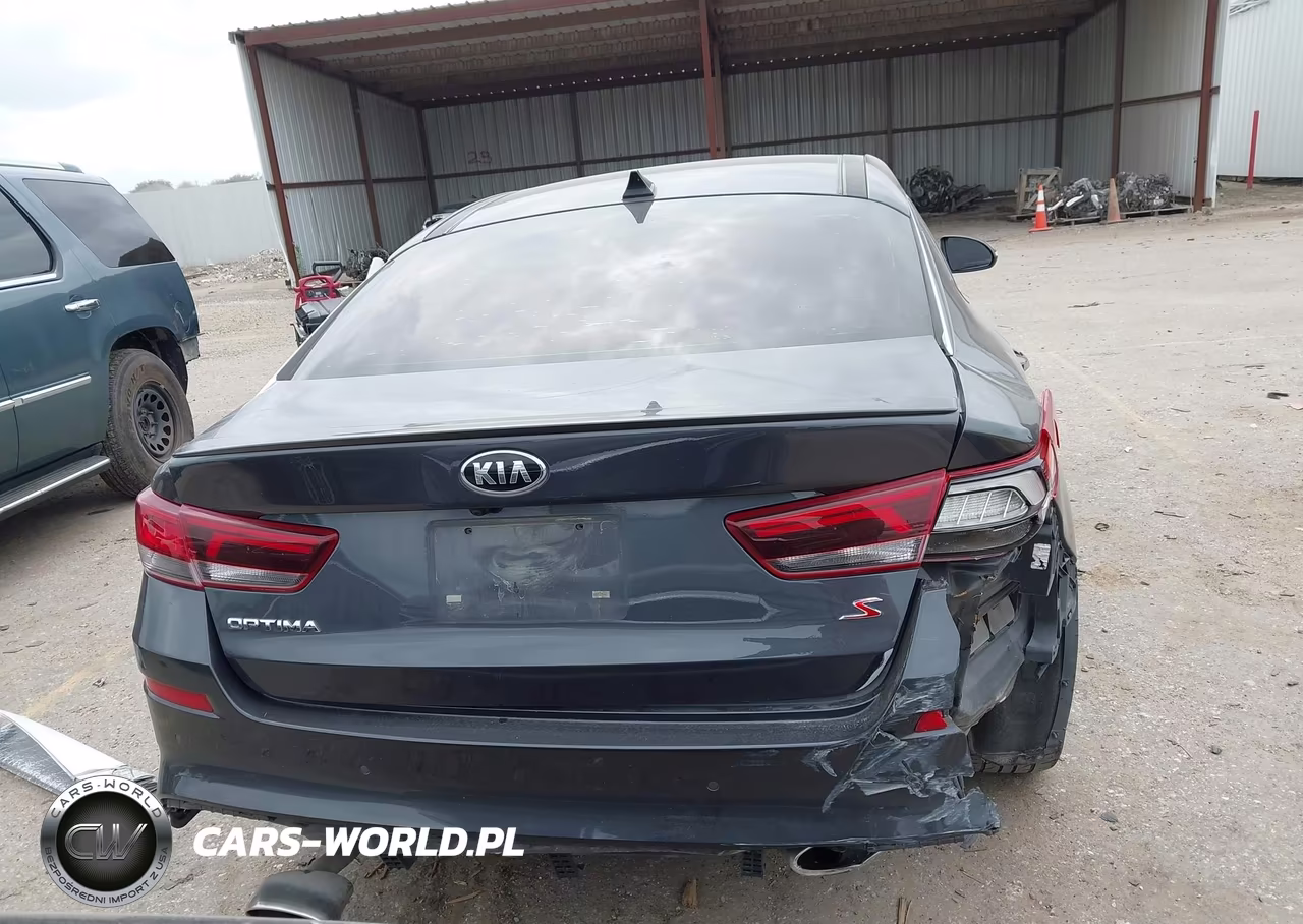 2019 Kia Optima S VIN:5XXGT4L38KG329923 - 16