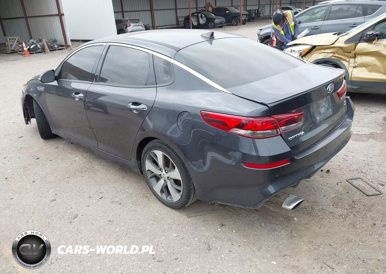 2019 Kia Optima S VIN:5XXGT4L38KG329923 - 3
