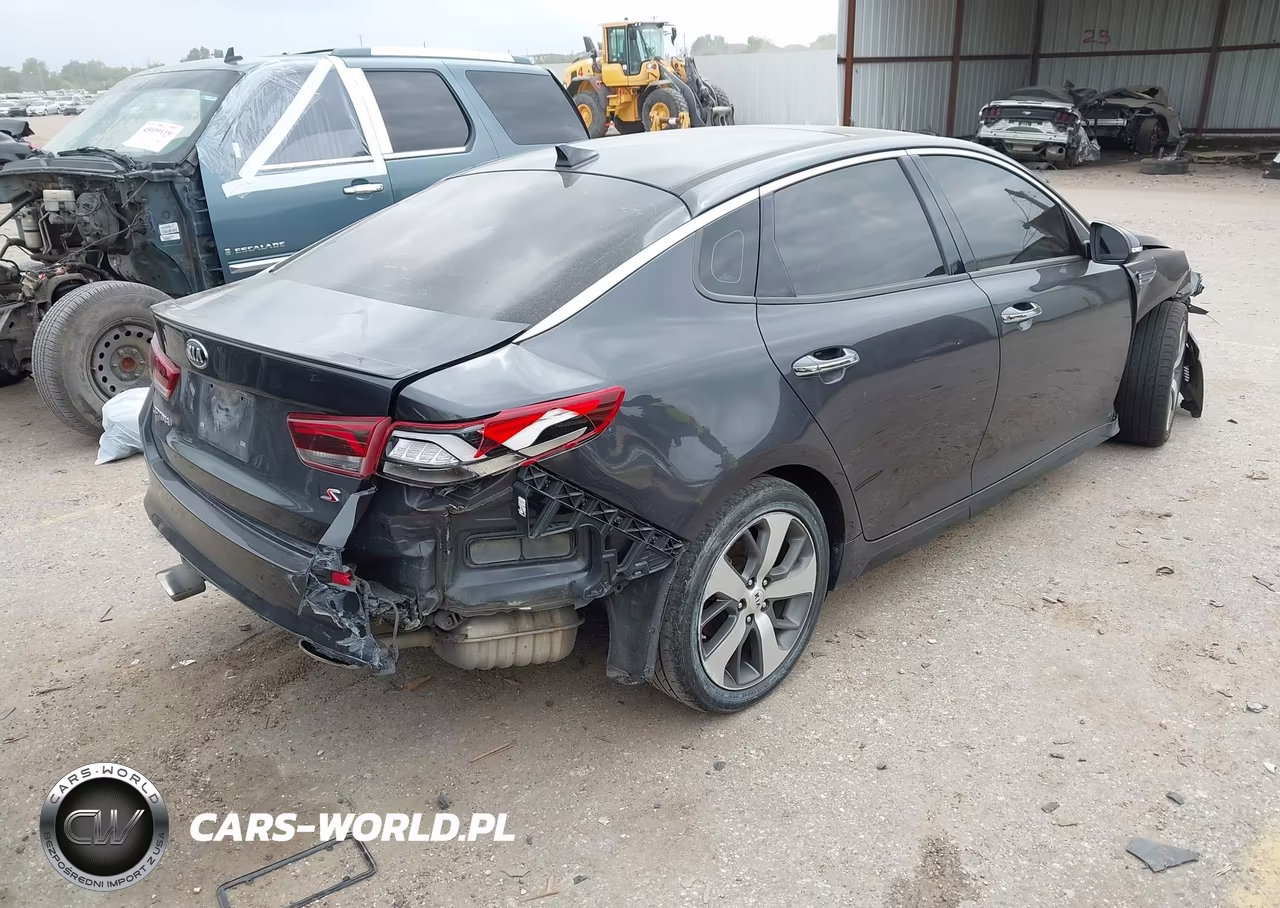 2019 Kia Optima S VIN:5XXGT4L38KG329923 - 4