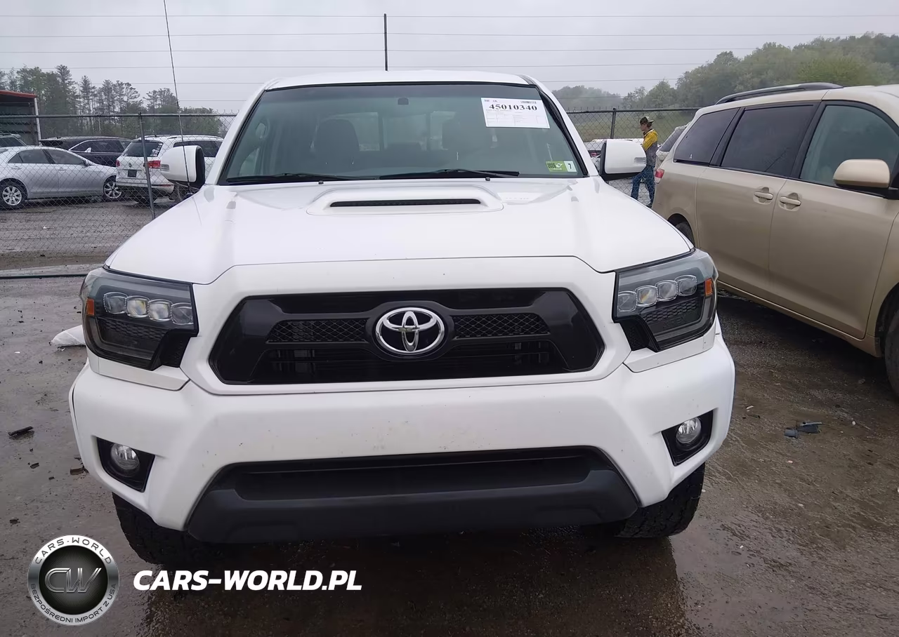2014 Toyota Tacoma Base V6 VIN:5TFLU4ENXEX098952 - 13