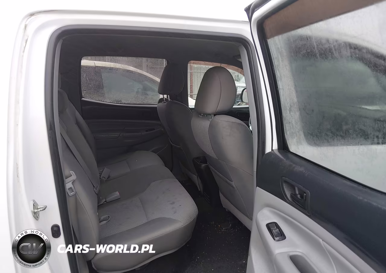 2014 Toyota Tacoma Base V6 VIN:5TFLU4ENXEX098952 - 8