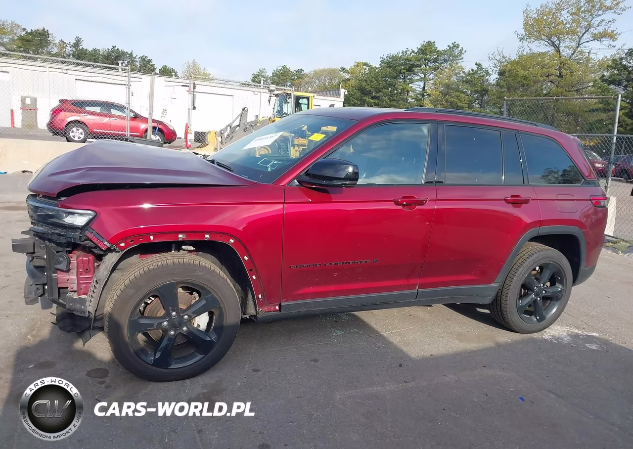 2023 Jeep Grand Cherokee Limited 4X4 VIN:1C4RJHBG9PC539948 - 15