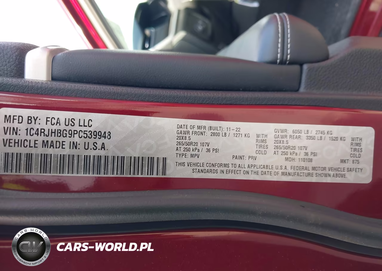 2023 Jeep Grand Cherokee Limited 4X4 VIN:1C4RJHBG9PC539948 - 9