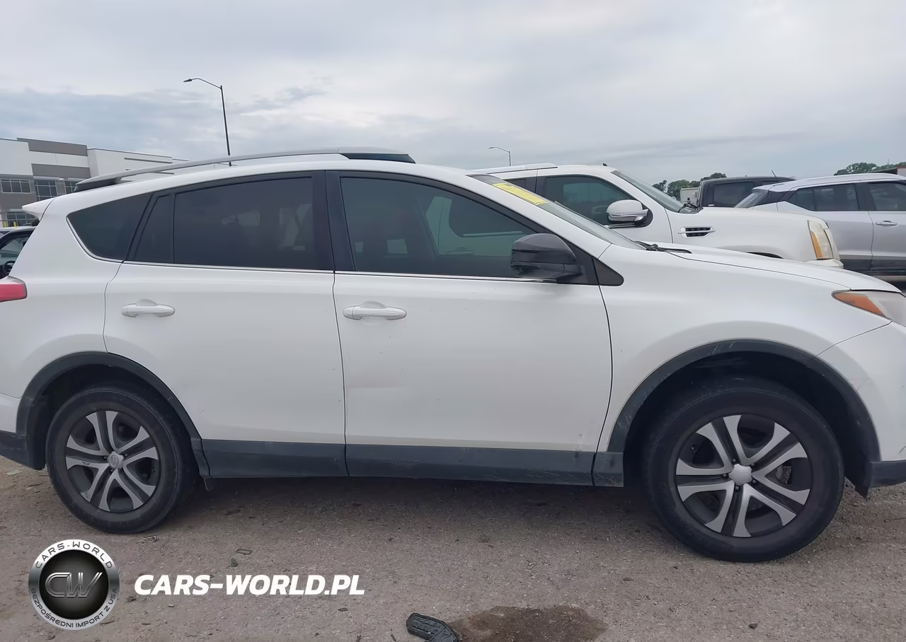2018 Toyota Rav4 Le VIN:2T3ZFREV5JW440727 - 13