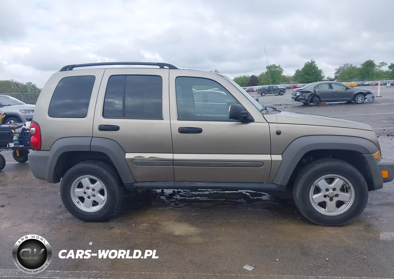 2007 Jeep Liberty Sport VIN:1J4GK48K97W576161 - 13
