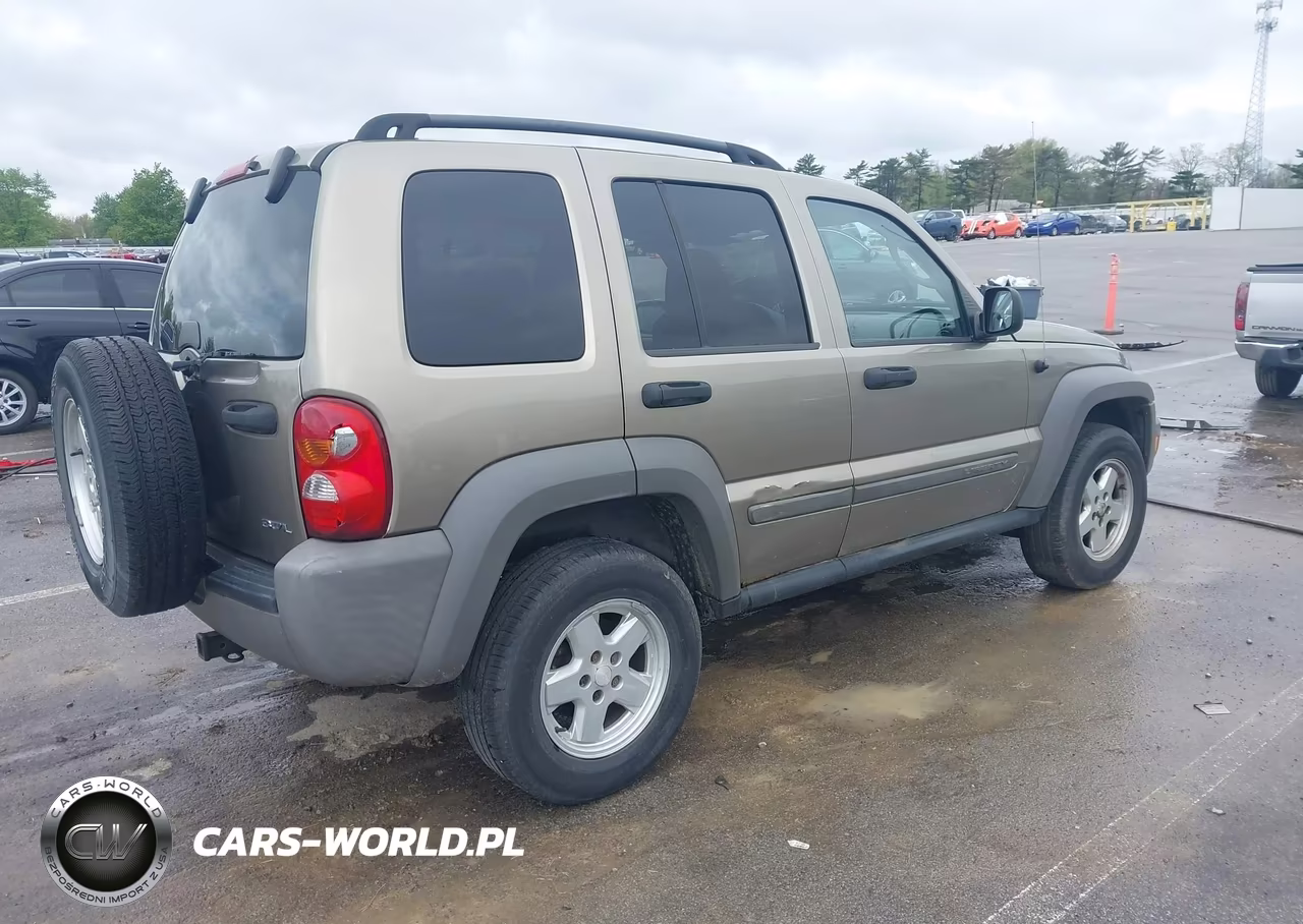2007 Jeep Liberty Sport VIN:1J4GK48K97W576161 - 4
