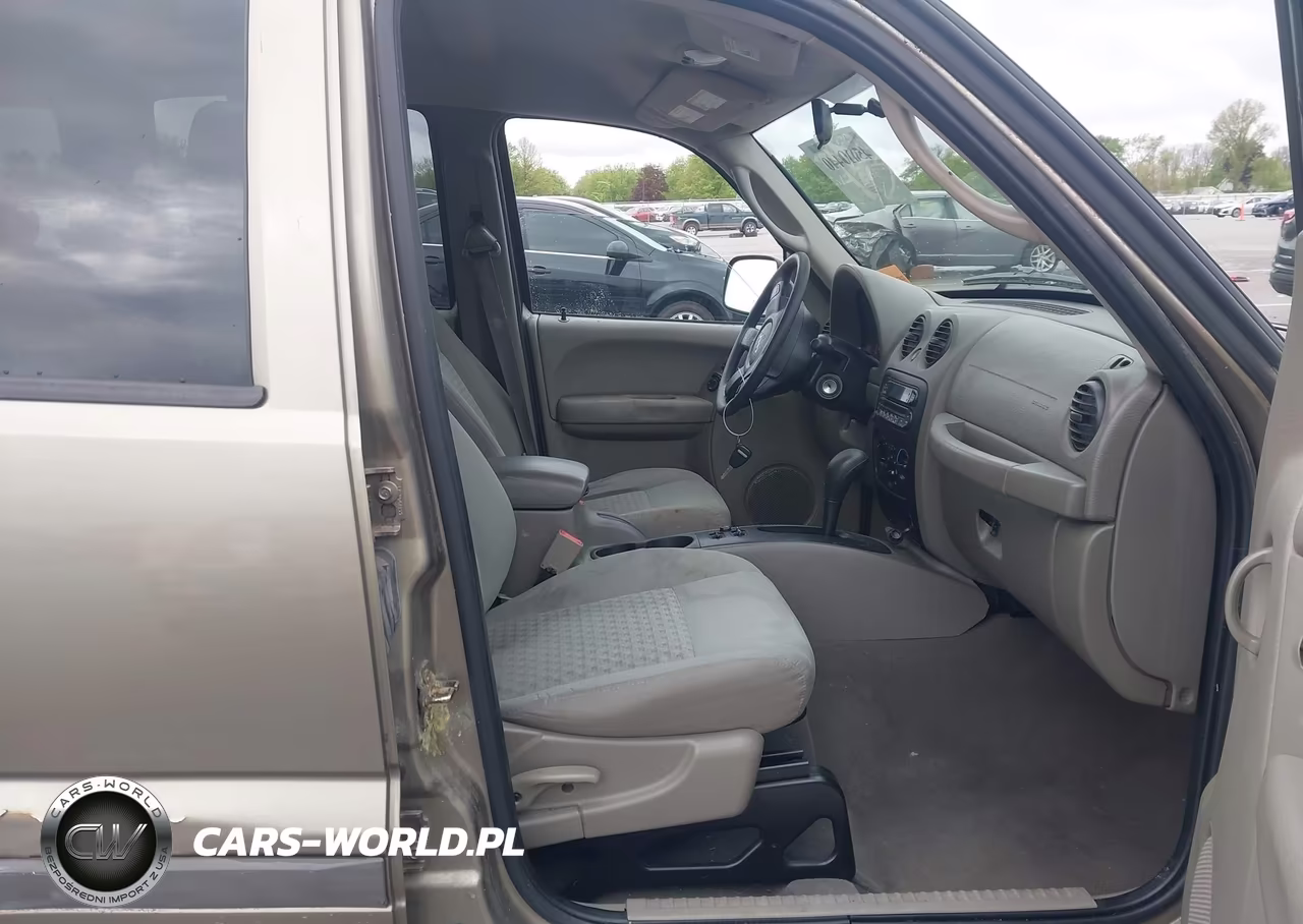 2007 Jeep Liberty Sport VIN:1J4GK48K97W576161 - 5