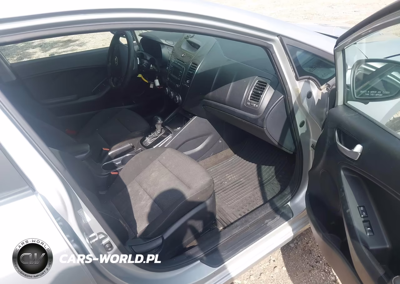 2017 Kia Forte Lx VIN:KNAFK5A81H5698491 - 5