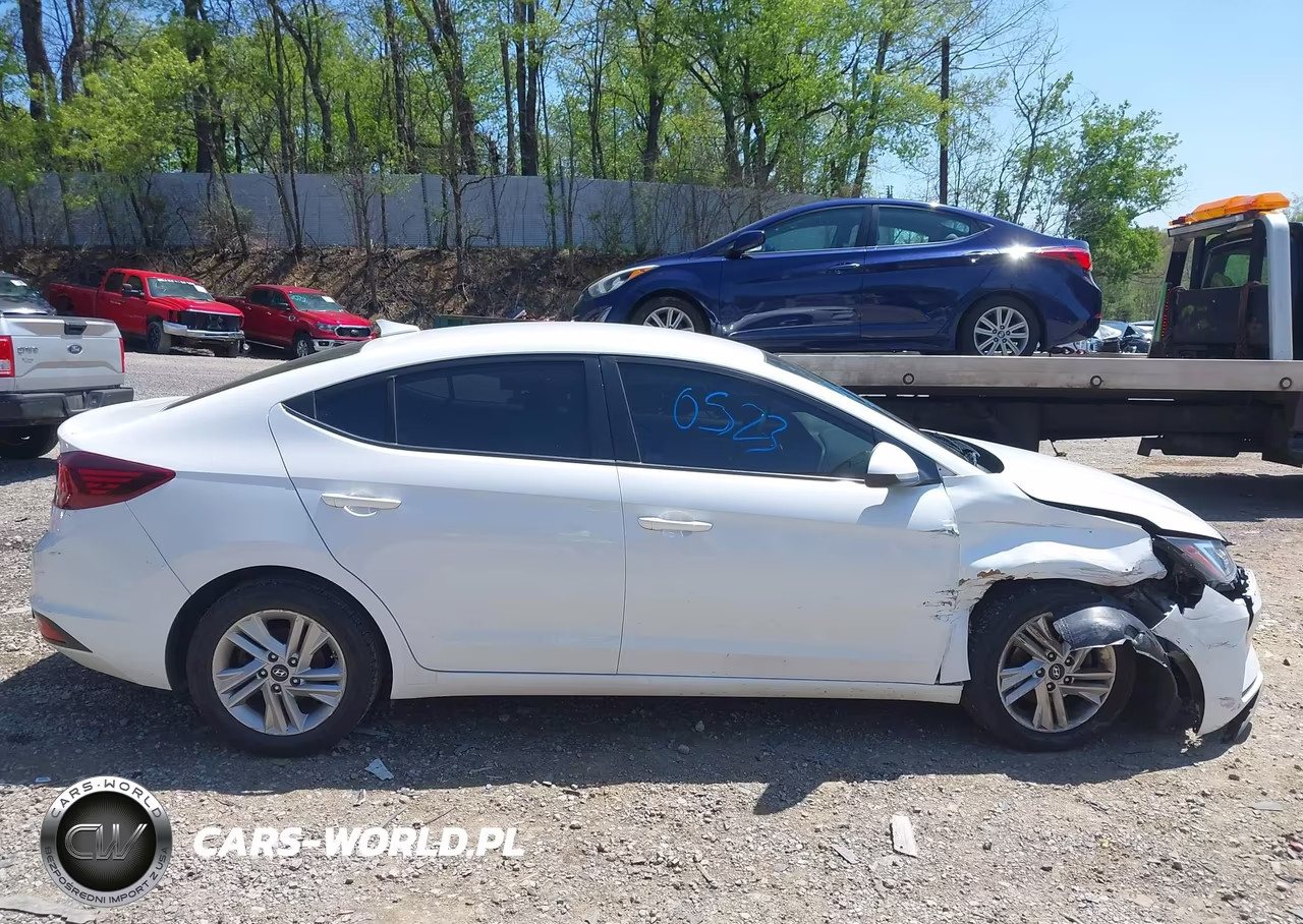 2020 Hyundai Elantra Sel VIN:5NPD84LF5LH626099 - 13