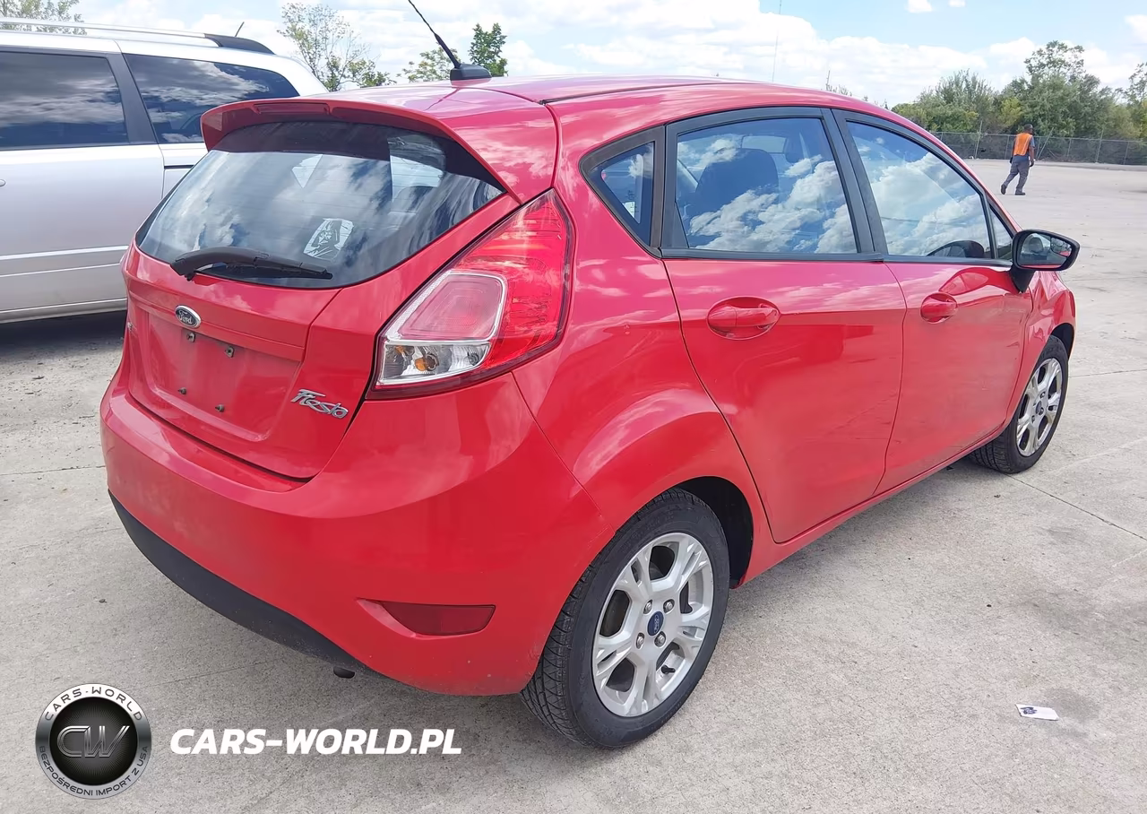 2014 Ford Fiesta Se VIN:3FADP4EJ5EM114463 - 4