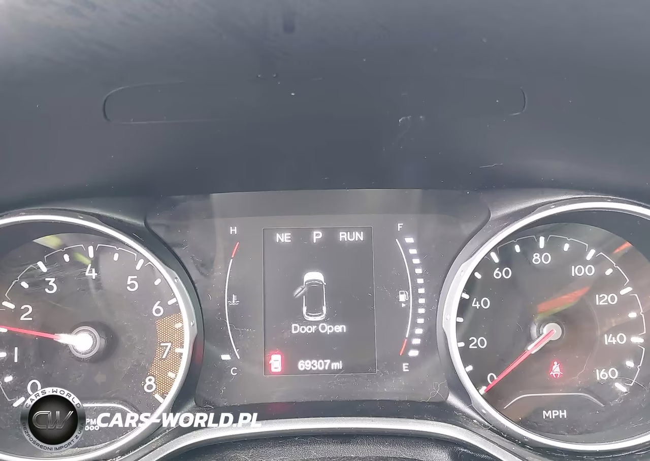 2019 Jeep Compass Latitude 4X4 VIN:3C4NJDBB0KT696910 - 7