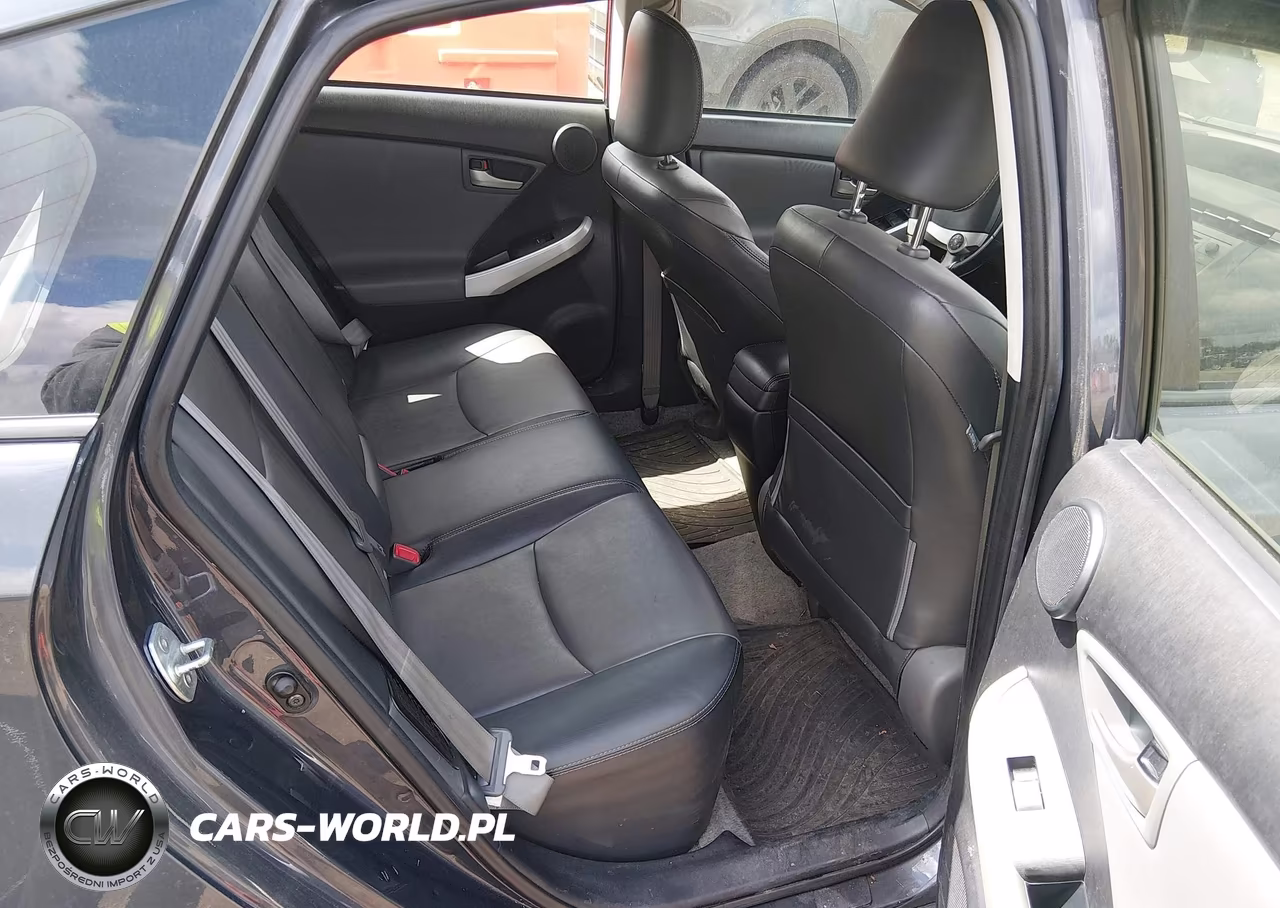 2013 Toyota Prius Four VIN:JTDKN3DU6D5670444 - 8