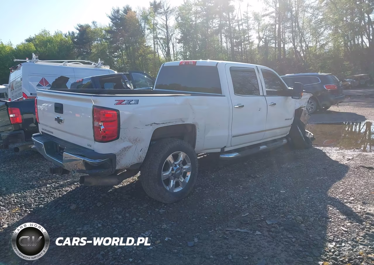 2018 Chevrolet Silverado 2500Hd Ltz VIN:1GC1KWEY5JF286491 - 4