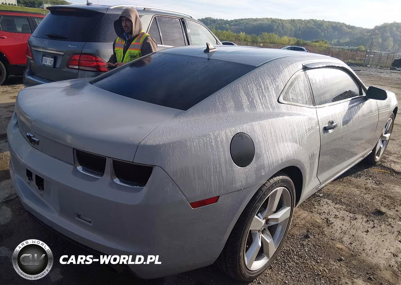 2010 Chevrolet Camaro 1Lt VIN:2G1FB1EV5A9206543 - 4