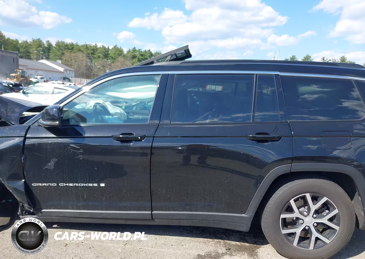 2025 Jeep Grand Cherokee L Limited 4X4 VIN:1C4RJKBGXS8683775 - 15