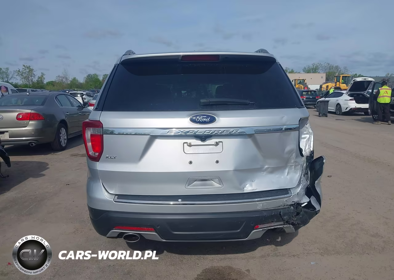 2018 Ford Explorer Xlt VIN:1FM5K7D86JGA35073 - 16