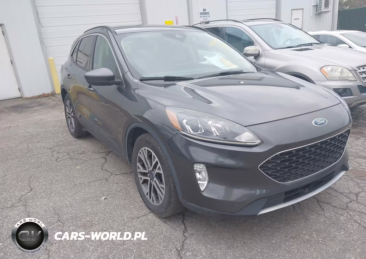 2020 Ford Escape Sel