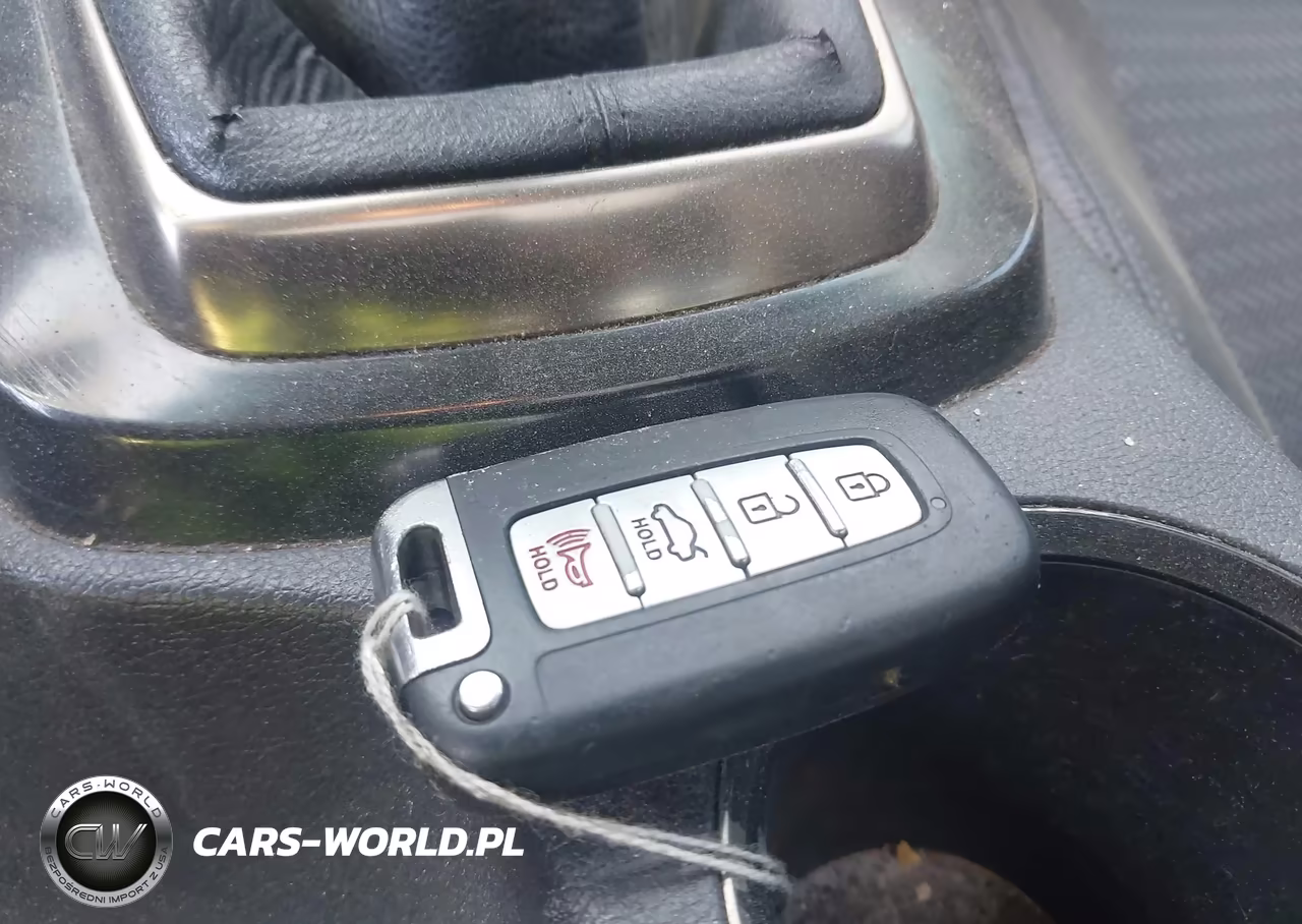 2013 Hyundai Genesis 3.8 Track VIN:KMHHU6KJ9DU096401 - 11