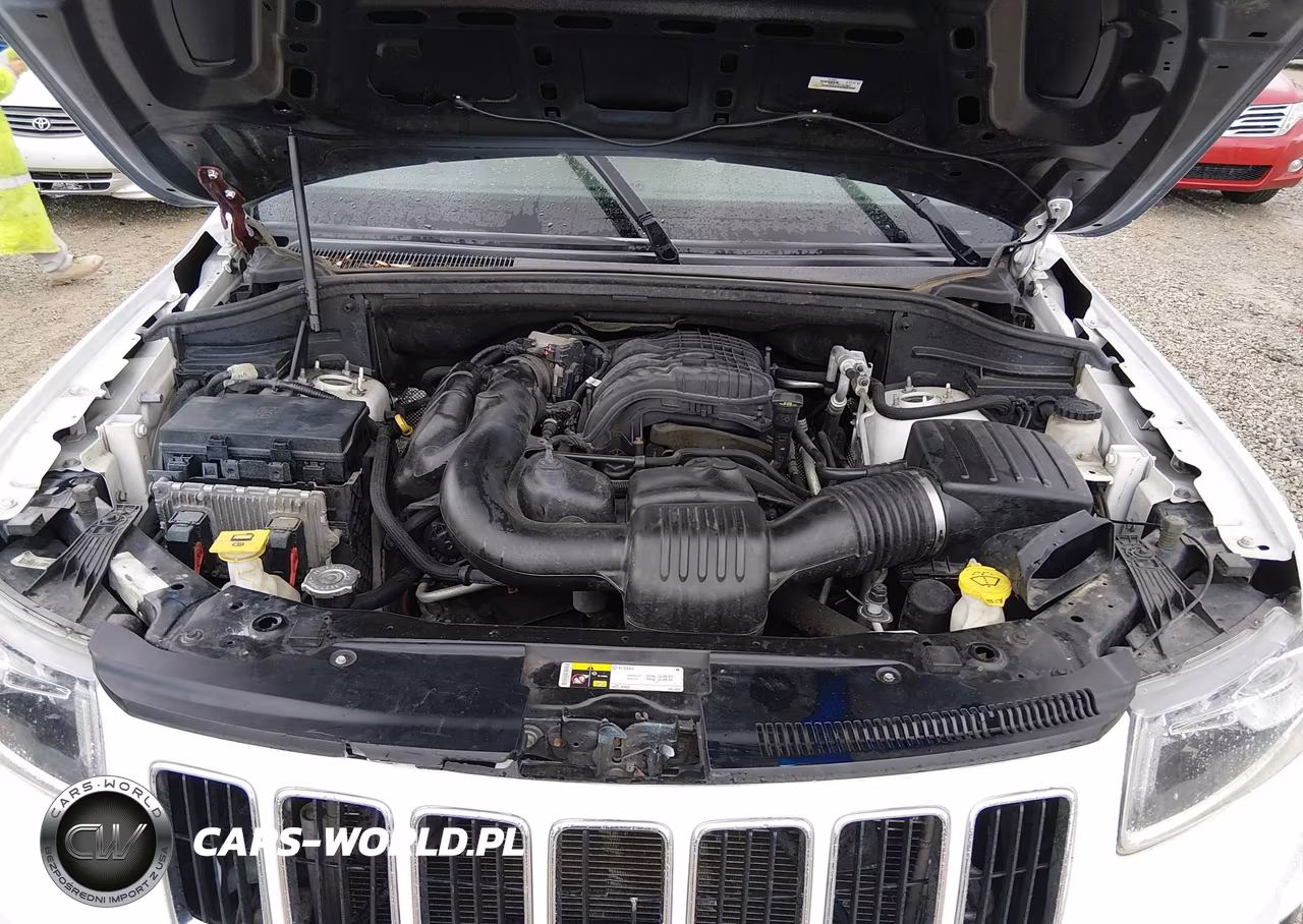 2014 Jeep Grand Cherokee Laredo VIN:1C4RJFAG4EC392022 - 10