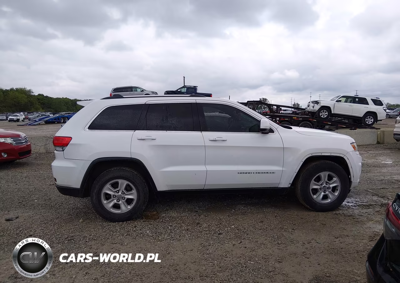 2014 Jeep Grand Cherokee Laredo VIN:1C4RJFAG4EC392022 - 13
