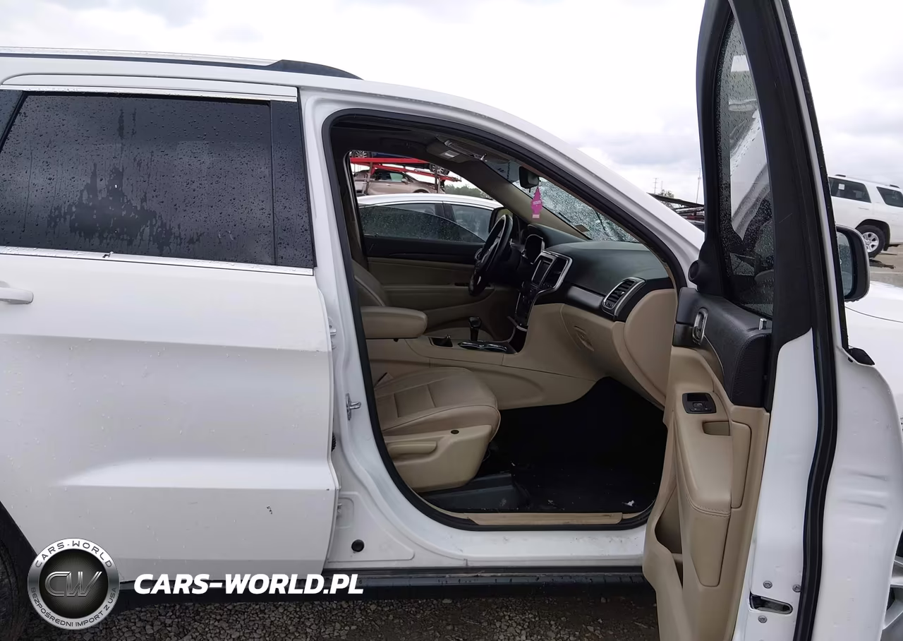 2014 Jeep Grand Cherokee Laredo VIN:1C4RJFAG4EC392022 - 5