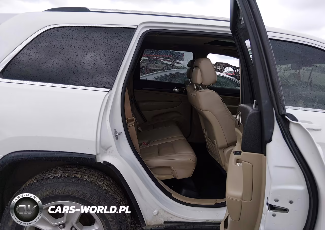 2014 Jeep Grand Cherokee Laredo VIN:1C4RJFAG4EC392022 - 8