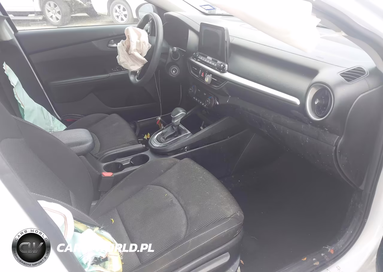 2019 Kia Forte Lxs VIN:3KPF24AD7KE081070 - 5