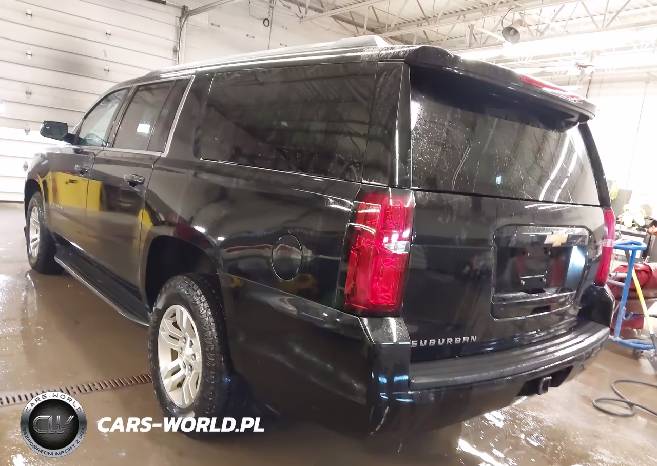 2020 Chevrolet Suburban 4Wd Ls VIN:1GNSKGKC2LR105343 - 3