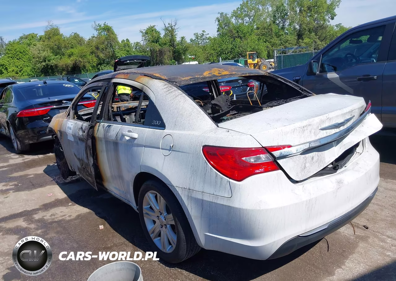 2011 Chrysler 200 Touring VIN:1C3BC1FB7BN562115 - 3