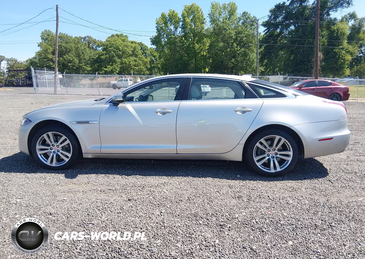 2017 Jaguar Xj Xjl Portfolio VIN:SAJWA2G73H8W03948 - 14